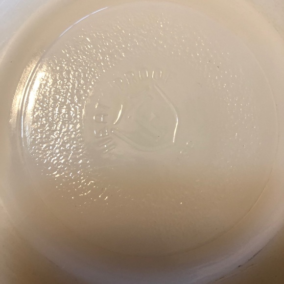 Vintage Federal Glass Milk Glass Bowl - Picture 6 of 7
